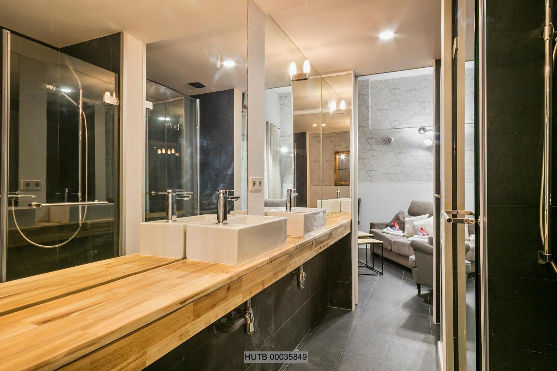 Alcam Les Corts Apartment Barcelona Exterior photo